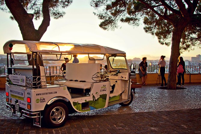 Explore Lisbon by Tuk Tuk: History and Viewpoints - The lower city: Praça do Comércio and the central squares