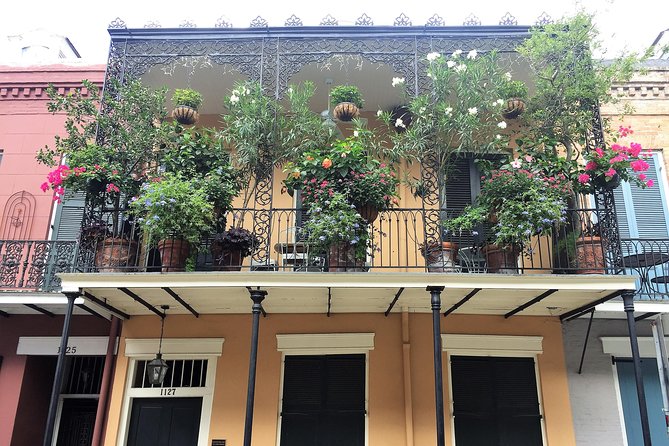 French Quarter Historical Sights and Stories Walking Tour - The French Quarter: reading the oldest neighborhood