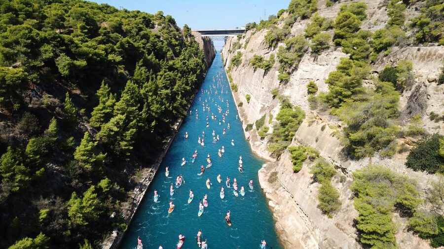 From Athens: Ancient Corinth Day Trip with Canal & VR Guide - Why the Corinth Canal is worth the trip from Athens