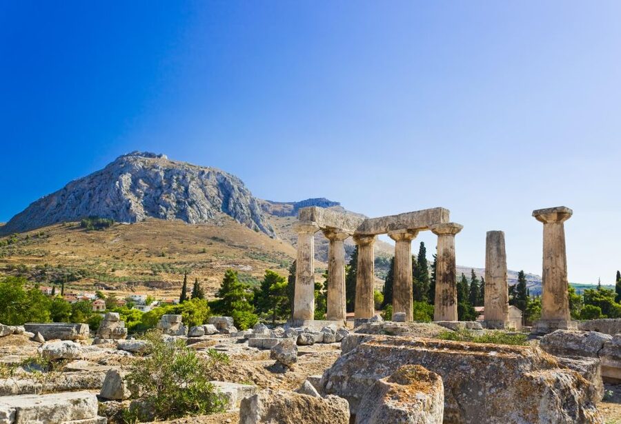 From Athens: Ancient Corinth Day Trip with Canal & VR Guide - The minibus ride from central Athens