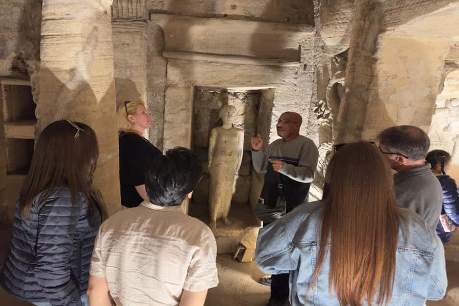 From Cairo: Historical Alexandria Shared Day Tour with Lunch - Entering the Catacombs of Kom el Shoqafa