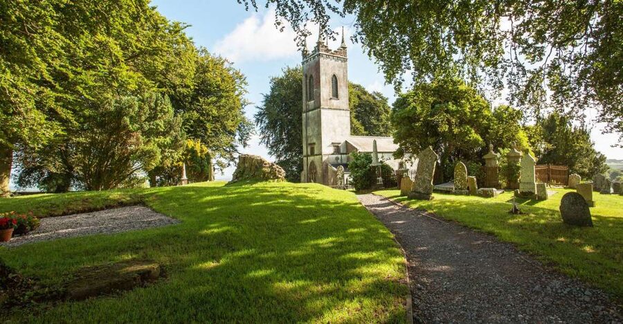 From Dublin: Celtic Boyne Valley and Ancient Sites Tour - Transport, timing, and what to pack