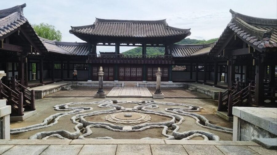 From Seoul: Dae Jang Geum Park Historic K-Drama Set Tour - Following the sets from Yi San to Moon Embracing the Sun