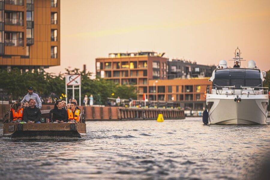Gdansk: City Cruise on Historical Polish Boat - Ołowianka and Granary Island from the river