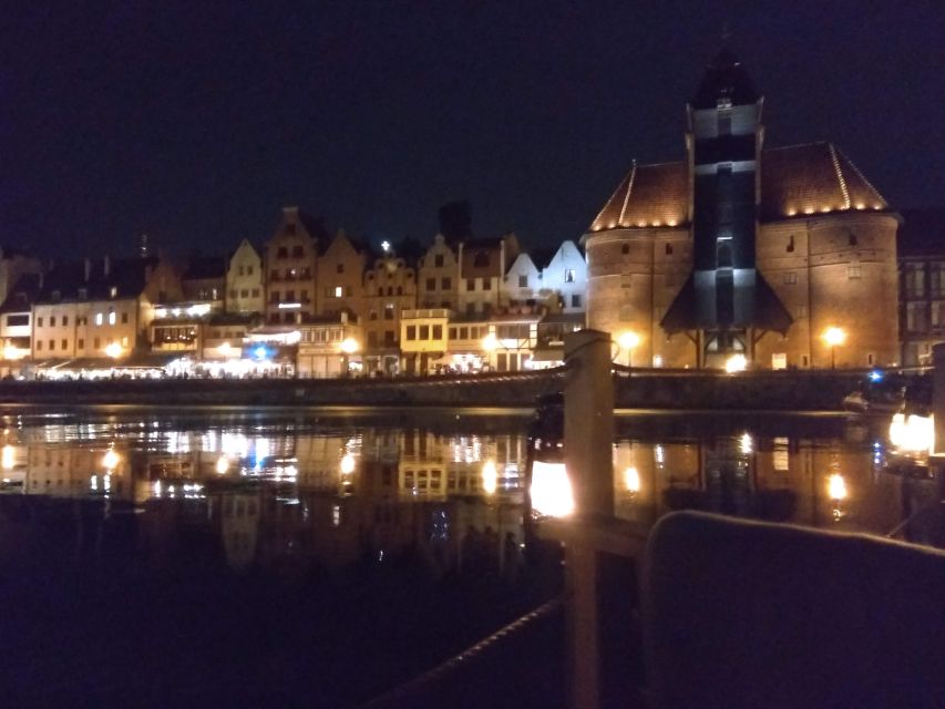 Gdańsk: Sunset Cruise on a Historic Polish Boat - Who should book this Gdańsk boat ride?