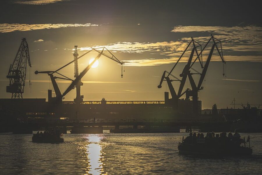 Gdańsk: Sunset Cruise on a Historic Polish Boat - Guide quality and the listening experience