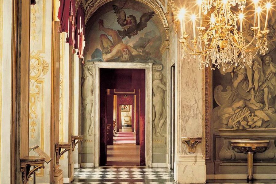 Genoa: 2-Hour Guided Walking Tour of the Historical Center - Start on Via Garibaldi among Genoa’s Rolli palaces