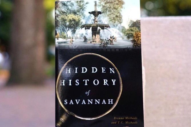 Genteel and Bard's Savannah History Walking Tour - Chippewa Square and Savannah’s planned beginning