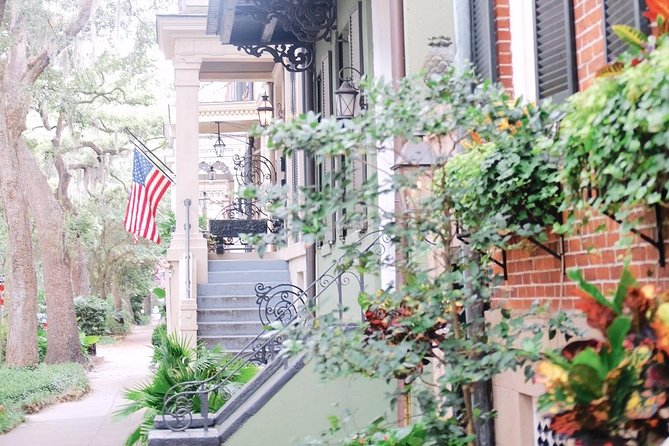 Genteel and Bard's Savannah History Walking Tour - Jones Street and Savannah’s architectural character