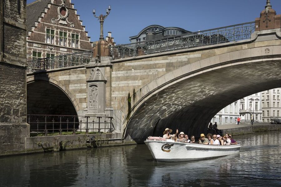 Ghent: 40-Minute Historical Boat Tour of City Center - Why seeing Ghent from the canal works