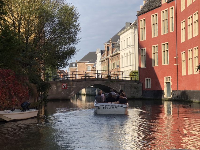 Ghent: 40-Minute Historical Boat Tour of City Center - Graslei: Ghent’s best opening view