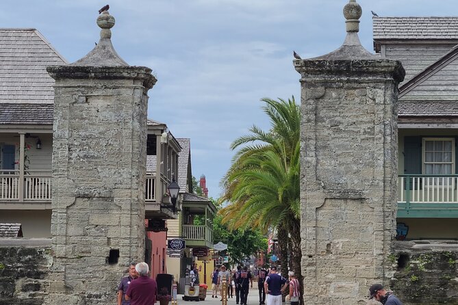 Ghost Tour of St. Augustine: The Original Haunted History Tour - Castillo de San Marcos, history with a military edge