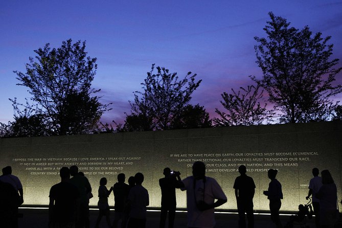 Guided African American History Tour with Reserved Museum Entry - The Lincoln Memorial and the meaning of the steps
