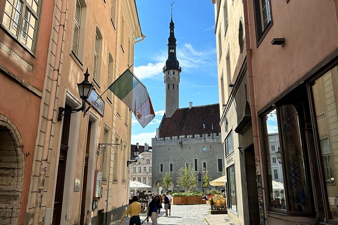 Guided Old Town Tallinn Historical Walking Tour - Two viewpoints, two very different photographs