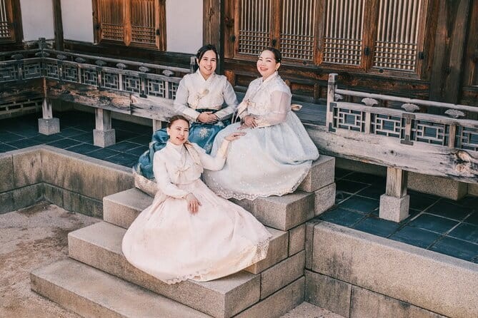 Hanbok Photoshoot and History Tour at Gyeongbokgung Palace - Inside Gyeongbokgung, history gives the photos meaning