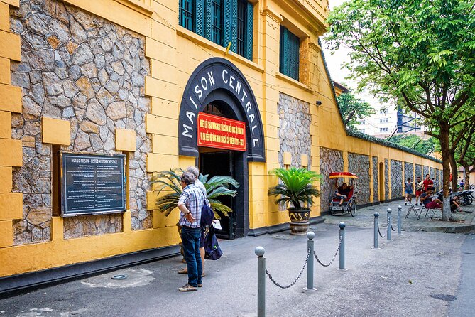 Hanoi Heritage Premium Daily Tour - Vietnamese lunch at Mesdames Linh Cuisine