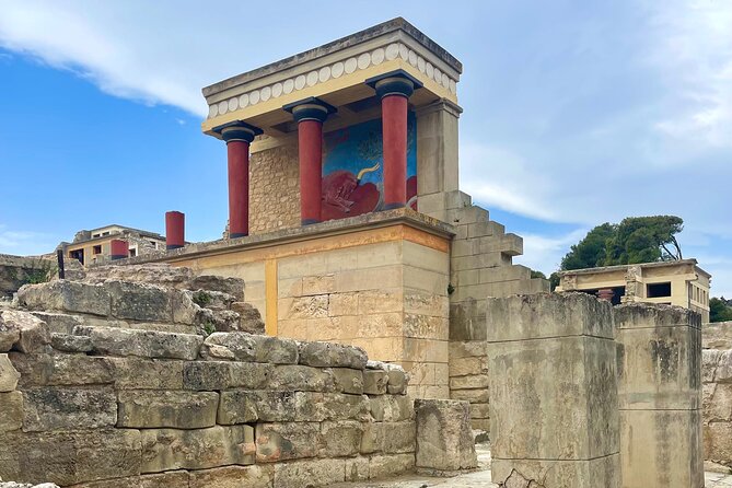 Heraklion Highlights: Knossos, Museum & Historic City Drive - Four useful things to know before booking