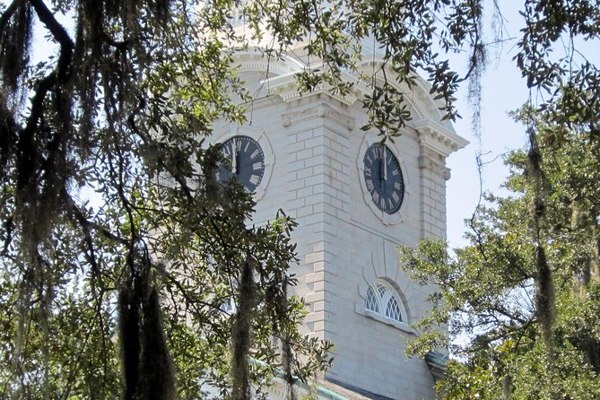 Historic Savannah Guided Walking Tour - Why Savannah’s squares make a good first lesson