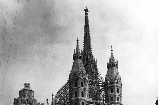 Historical Hitler Walking Tour of Vienna - The hidden Stadttempel Synagogue