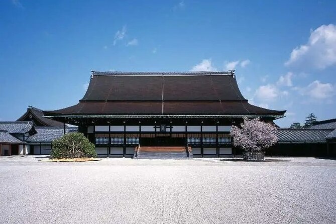 Historical Kyoto E-Bike Tour - The guides make the difference