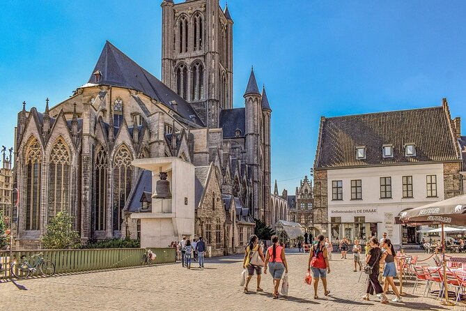 Historical Walking Tour: Legends of Gent - Vrijdagmarkt connects history with public life