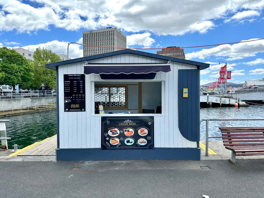 Hobart: Historic Lunch Cruise - Crossing to Bellerive and Kangaroo Bluff