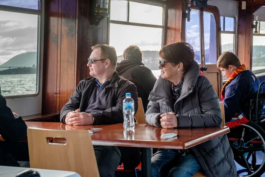 Hobart: Historic Lunch Cruise - Under the Tasman Bridge