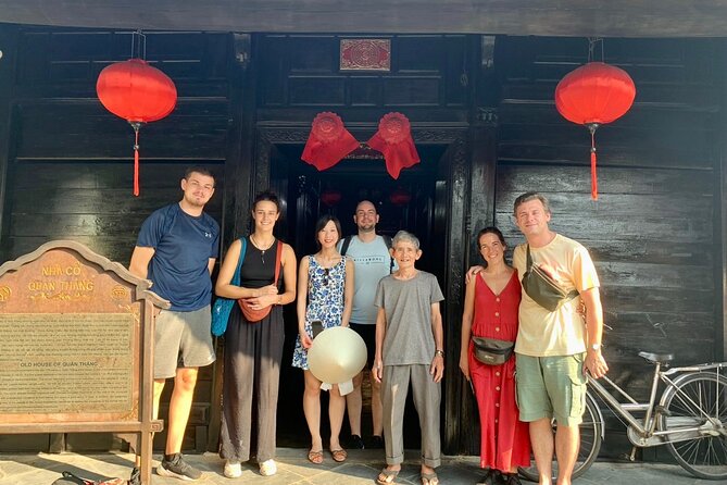 Hoi An Ancient Town Walking Tour with a Local - What the guides add