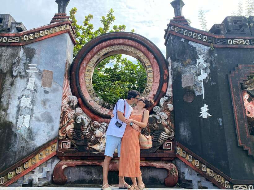 Hoi An Ancient Town - Walking Tour with Local Guide - Why this is a smart first walk in Hoi An