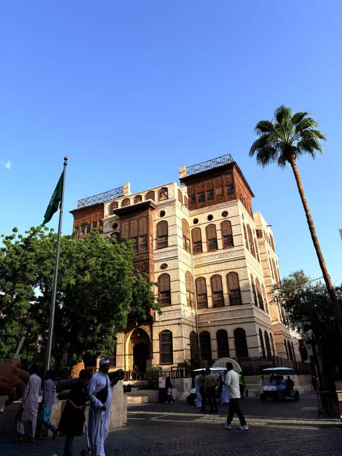 Jeddah: Al-Balad Old Town Historical City Guided Tour - Historical houses and museums without extra entry fees