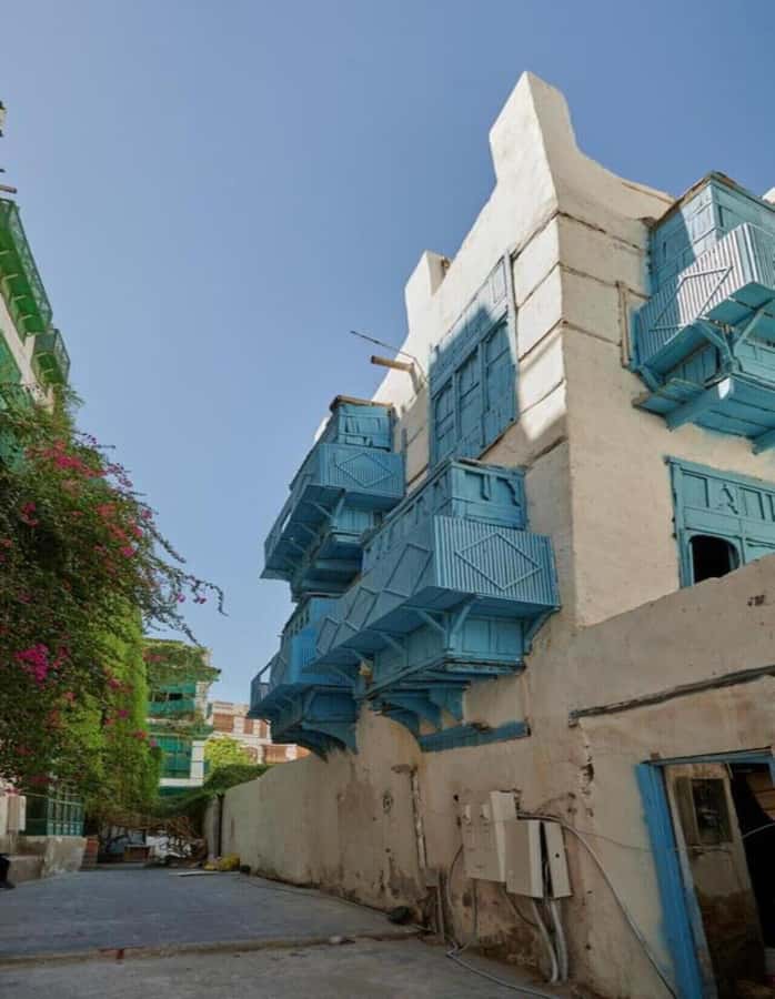 Jeddah: Al-Balad Old Town Historical City Guided Tour - What the guide adds