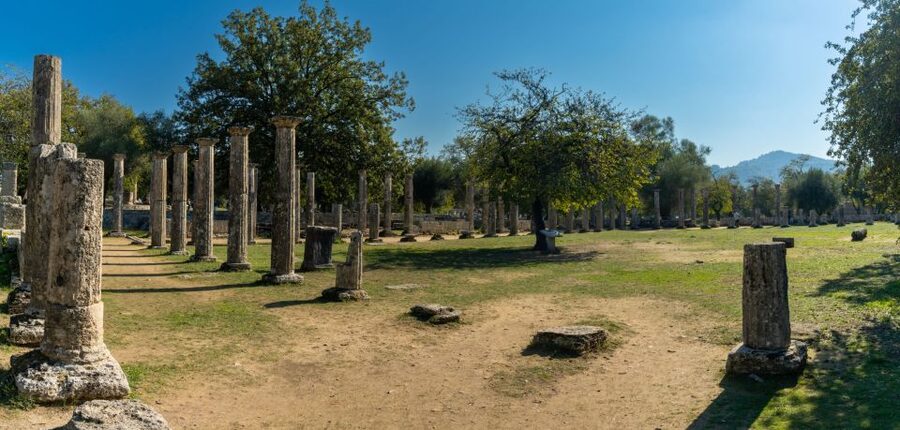 Katakolo: Ancient Olympia and Kourouta Beach Guided Tour - What the $135 price really covers
