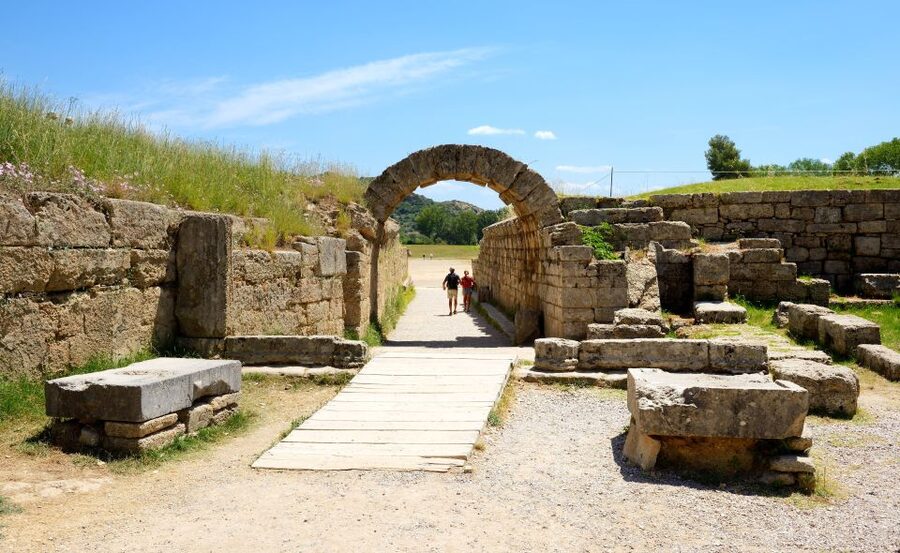 Katakolo Port: Transfer to Ancient Olympia and VR Audio Tour - Ancient Olympia, where the Games began