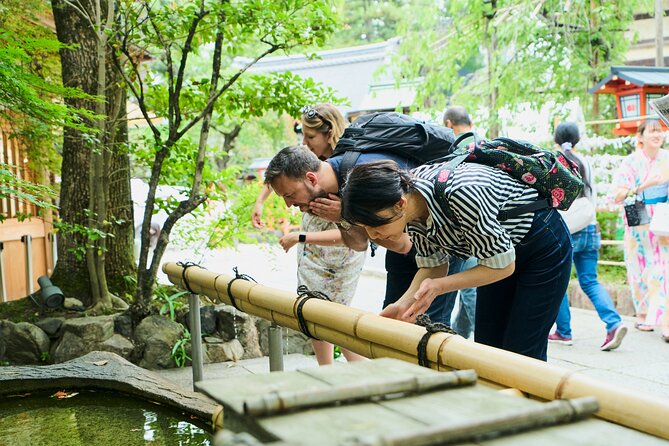 Kyoto Gion: 2-Hour Geisha Culture & History Walking Tour - Hanamikoji Street and the world of geisha