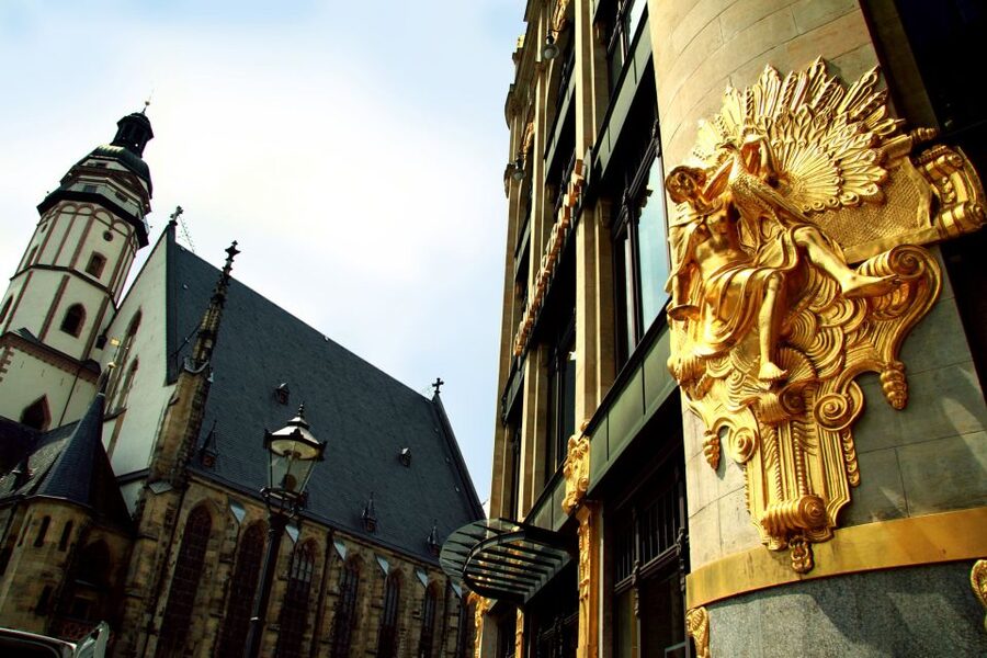 Leipzig: 1.5-Hour Historical Walking Tour in German - What the guides add to the walk
