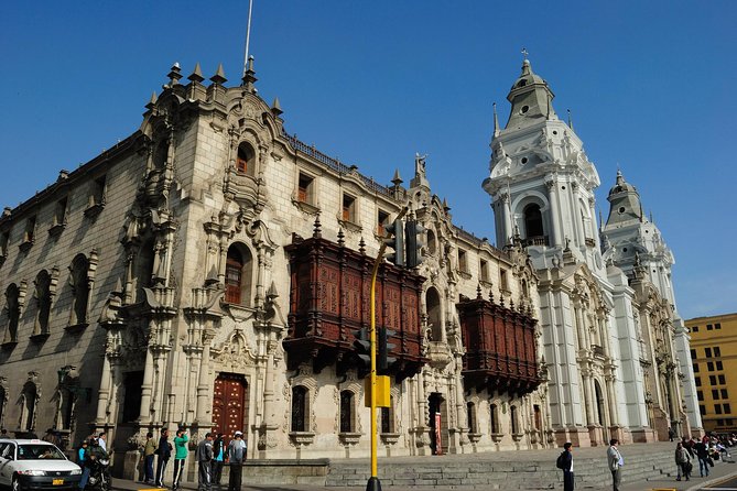 Lima's Vibrant Heritage: Exploring the City's Landmarks Half-day - Inside the Cathedral of Lima