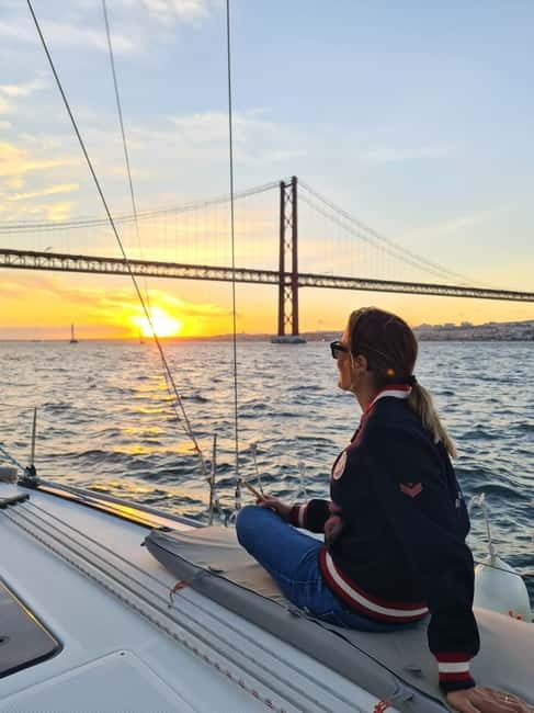 Lisbon: Daytime or Sunset Boat Cruise with History and Wine - Key points to know before you book