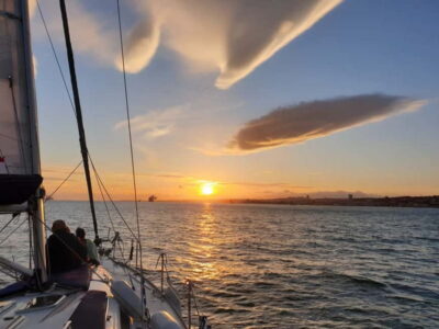 Daytime or Sunset Boat Cruise with History and Wine