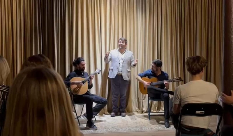 Lisbon: Live Fado Show in Historic Alfama with Port Wine - Is the $17 price good value?