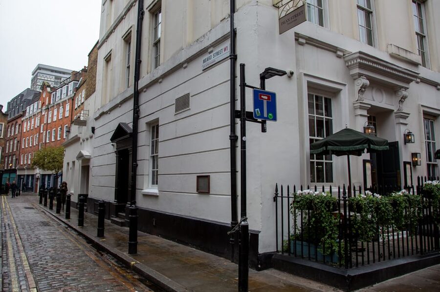 London: Rock 'n' Roll History Tour - The bus, pace, and what you will actually see