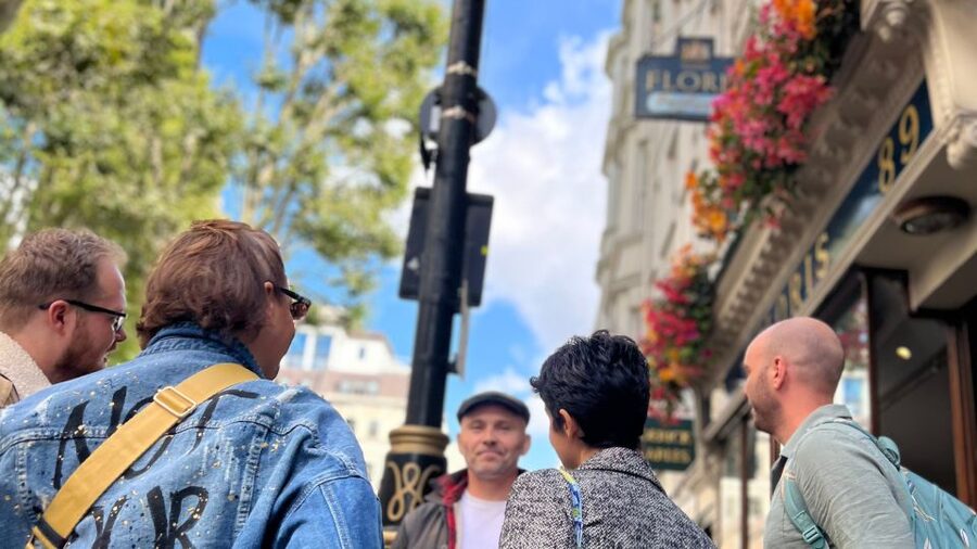 London: Royal Historic Pubs Walking Tour - What the $39 price really covers