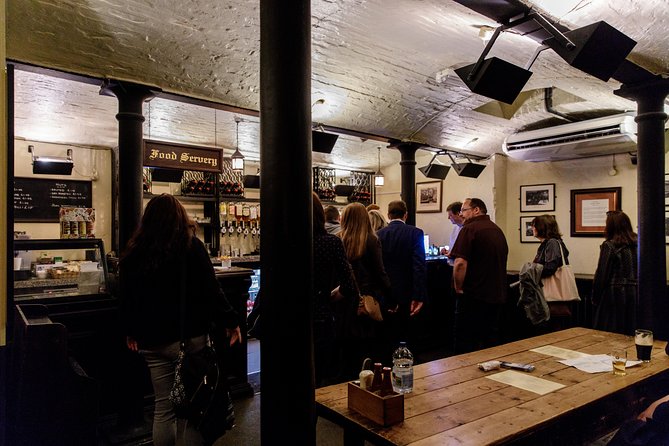 London Small Group Tour of Historical Pubs - Walking, stairs, timing, and what to wear