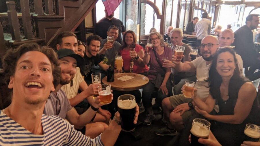 London: Soho Music and Historic Pubs Walking Tour - Starting at Piccadilly Circus and entering Soho