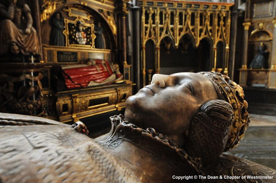 London: Westminster Abbey Tour with a Royal Heritage Guide - Royal weddings, funerals, and public memory