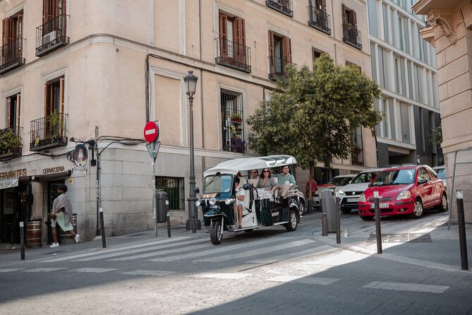 Madrid Historical Tour with Local Guide in Eco Tuk Tuk Private - Cibeles, Neptune, and Madrid’s football rivalry