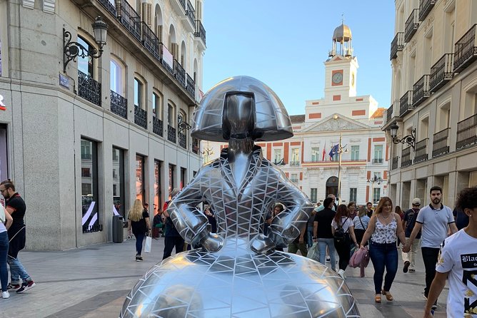 Madrid Historical Walking Tour - What the guides add to the experience