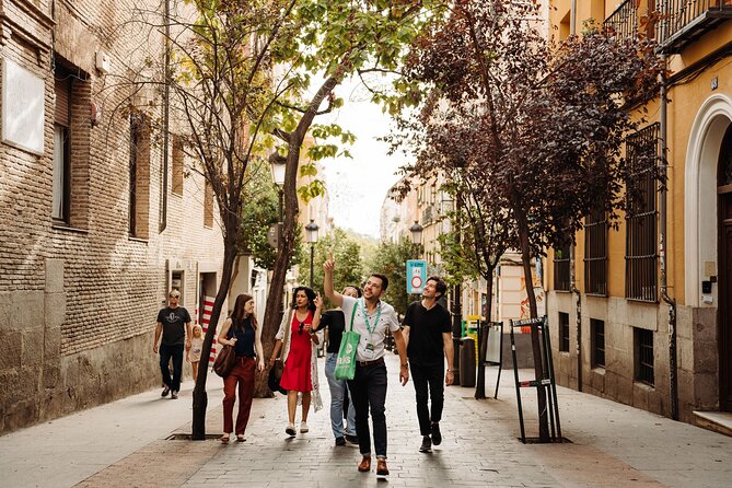 Madrid in a Day Tour:Royal Palace, Historic Center & Prado Museum - Why this four-hour route works in Madrid