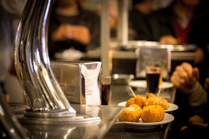 Madrid Local's Tapas Tour Dinner with a side of History - Why this Madrid night works so well