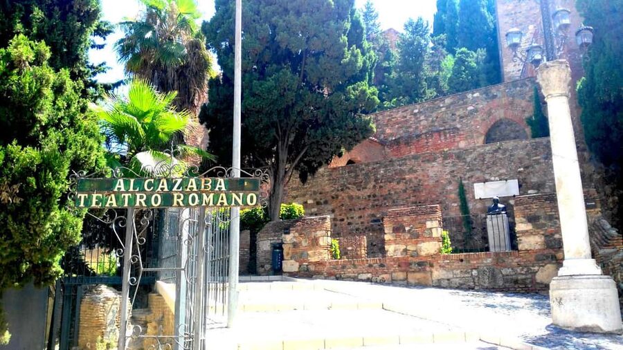 Málaga: 2h Walking Historical Tour–Art, Culture and Legends - Picasso’s Málaga, from birthplace to museum