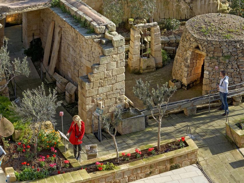 Malta: Prehistoric Temples, Limestone Heritage & Blue Grotto - How the guides shape the morning